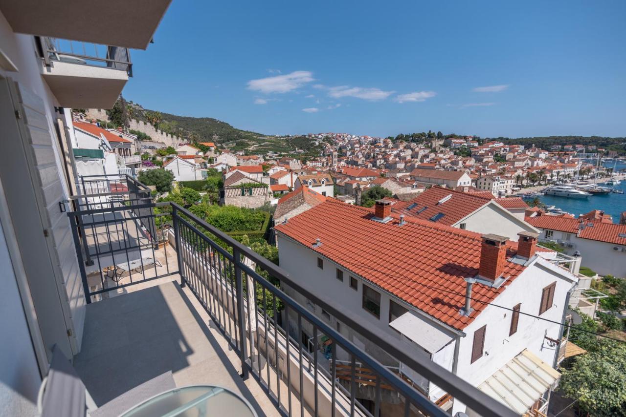 Brand New Apt W Balcony & Perfect Seaview At Center Hvar Town Zewnętrze zdjęcie