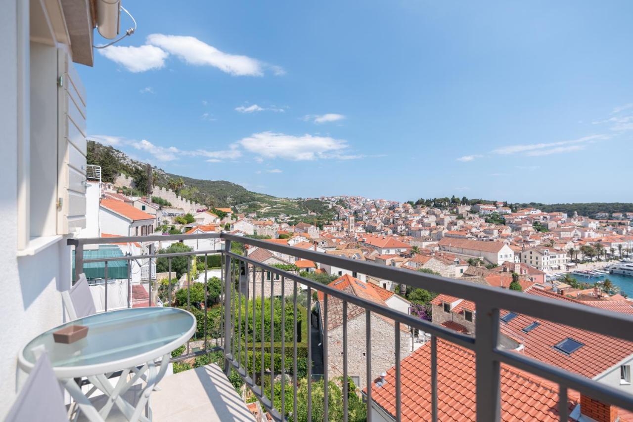 Brand New Apt W Balcony & Perfect Seaview At Center Hvar Town Zewnętrze zdjęcie