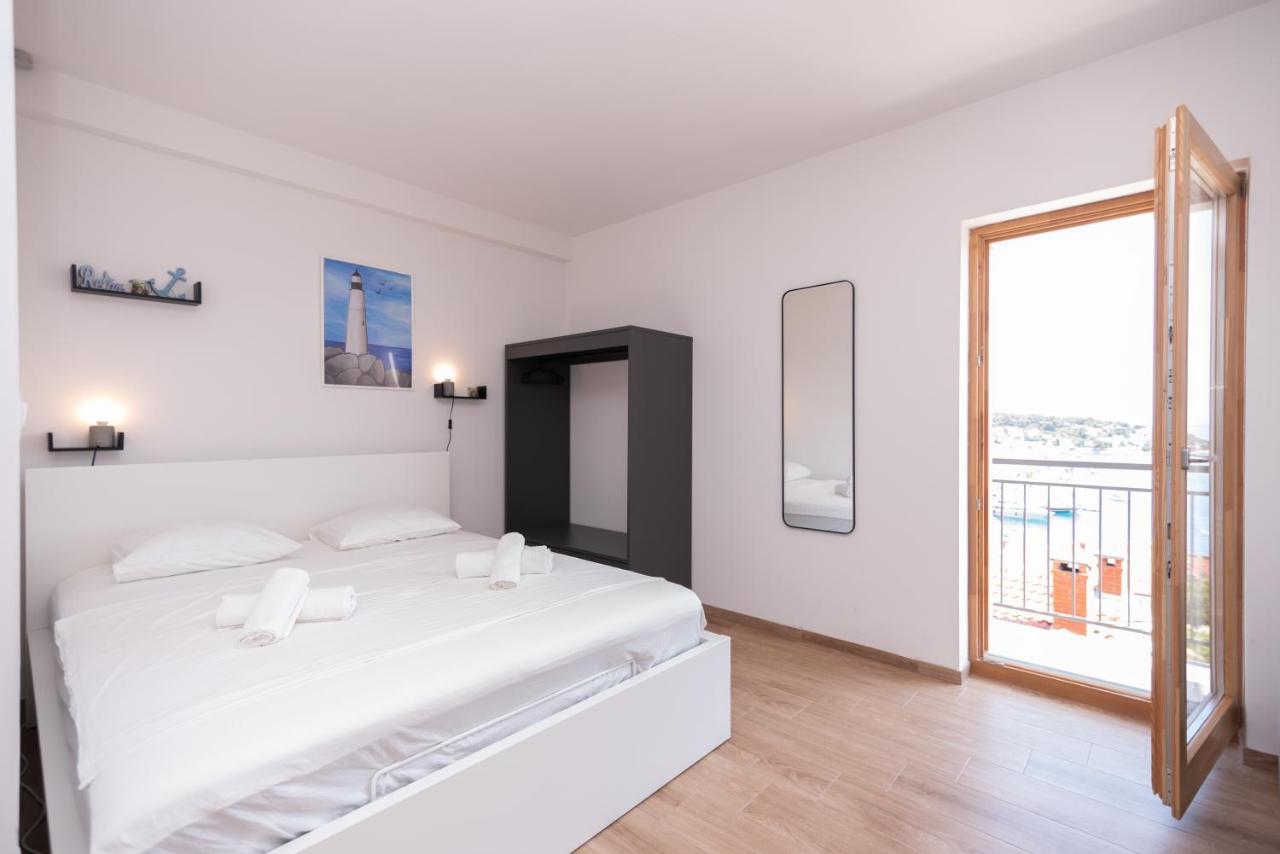 Brand New Apt W Balcony & Perfect Seaview At Center Hvar Town Zewnętrze zdjęcie